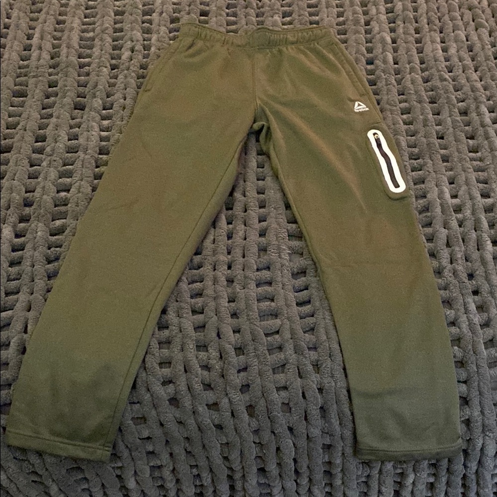 Reebok Gray Sweatpants with Adjustable Drawstring and Tapered Legs